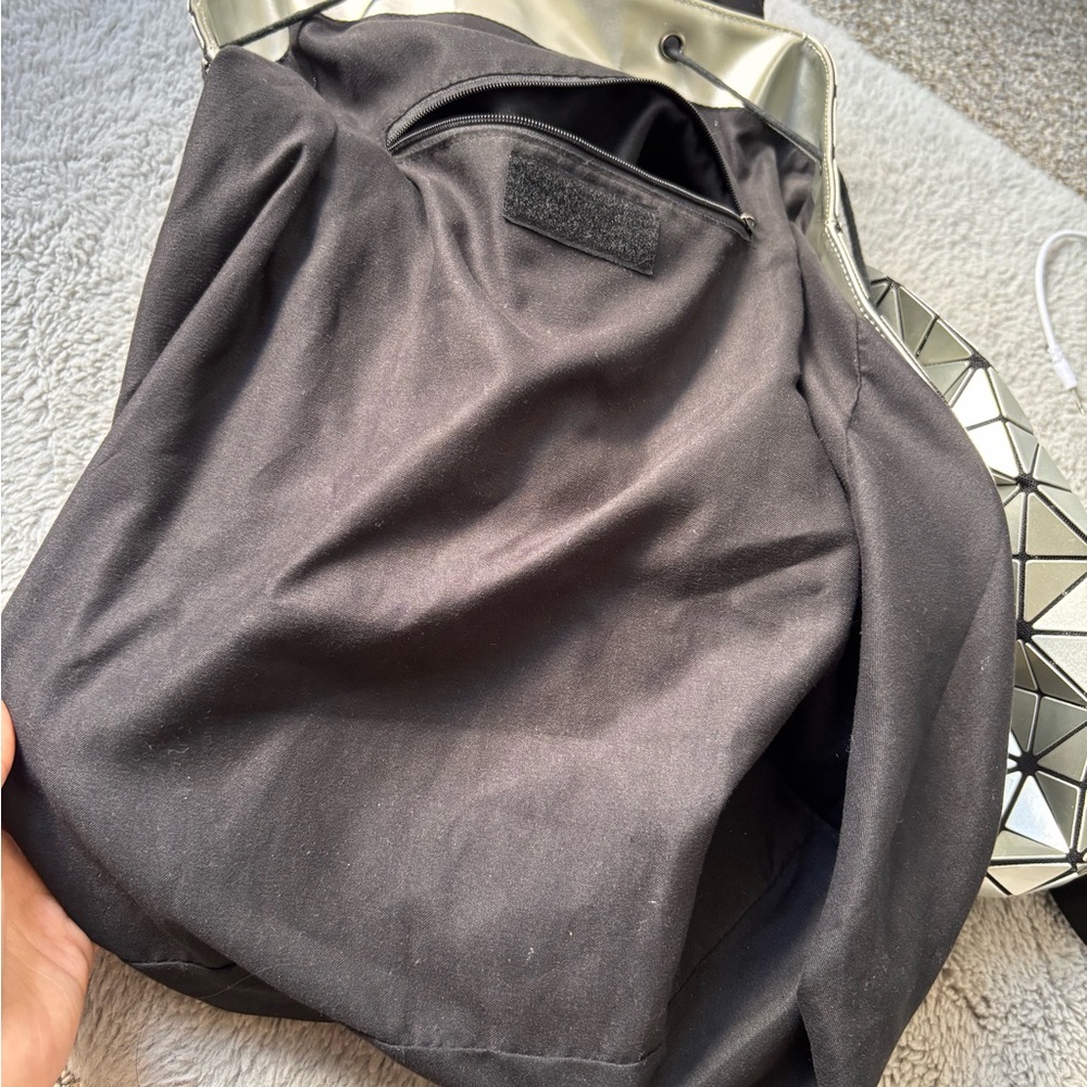 Geometric Silver Backpack - Picture 8 of 8